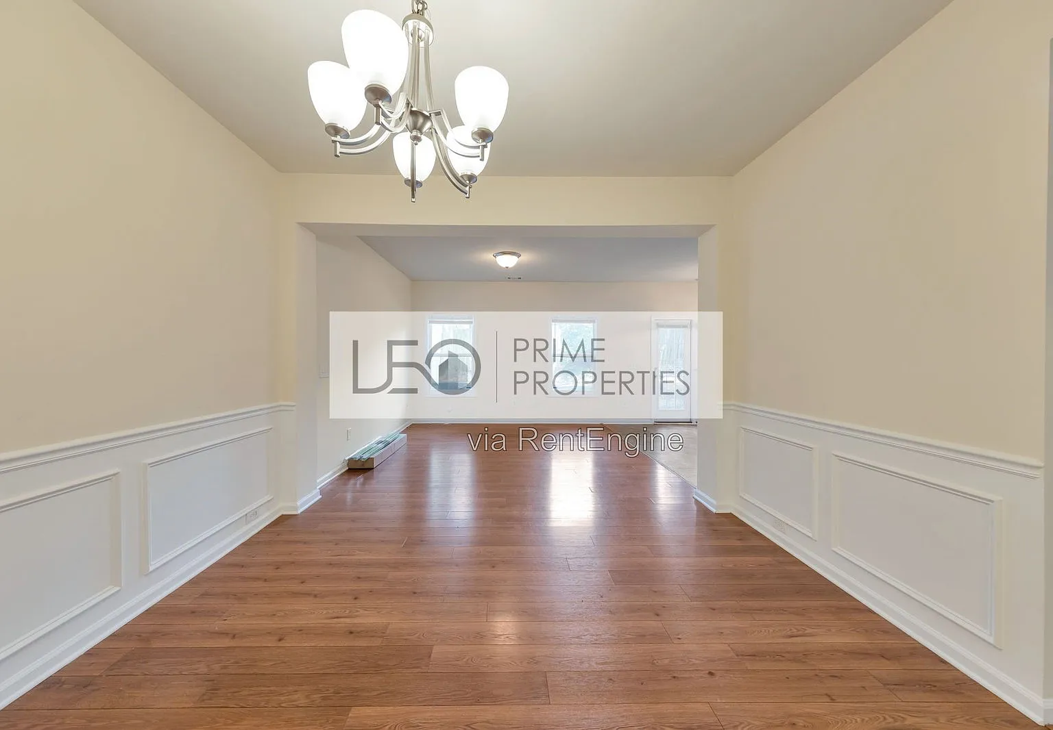 2 bed, 2.5 bath, 1550 sqft, $1,799 — Photo 2