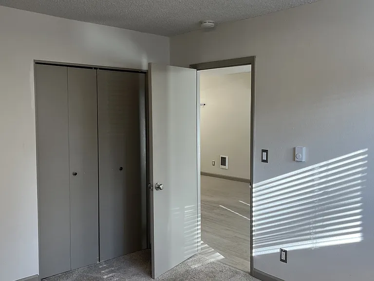 1611 SE Reedway St #1 — Photo 13