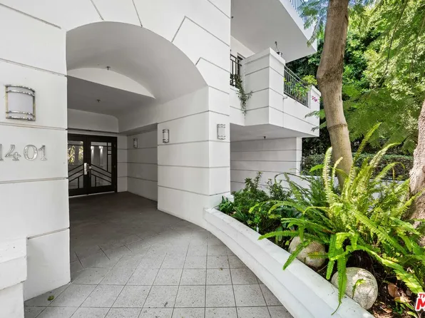 1401 S Bentley Ave APT 202, Los Angeles, CA 90025