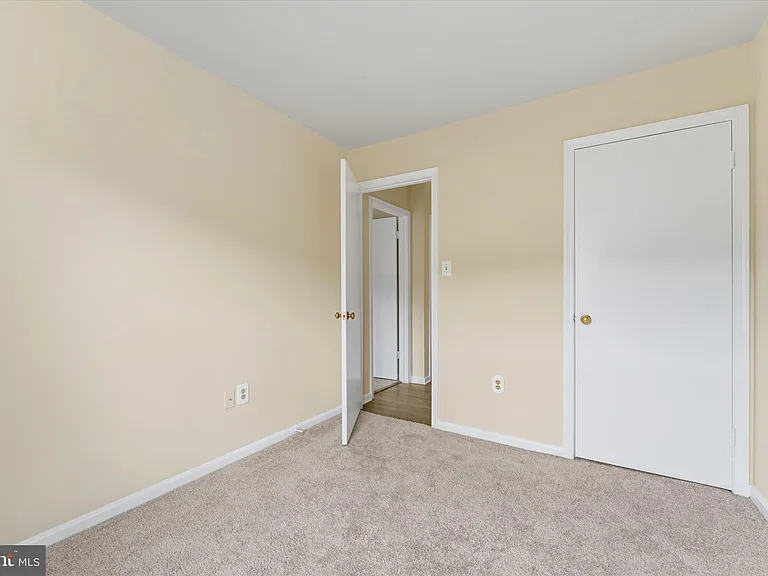 2753 Bixby Rd — Photo 11