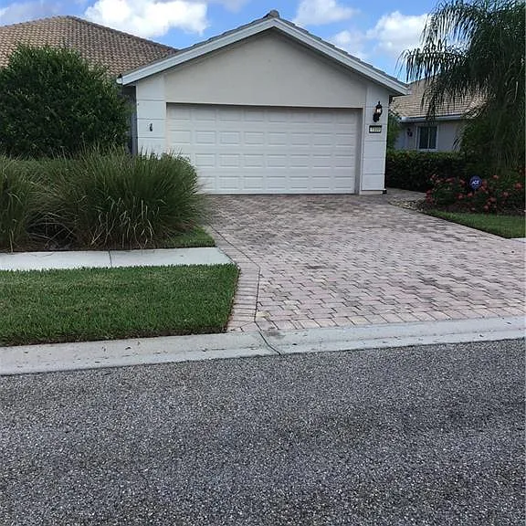 7310 Salerno Ct — Photo 2
