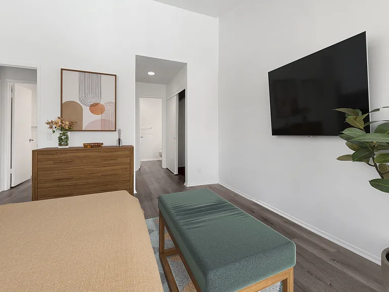 River Front Condominiums — Photo 35
