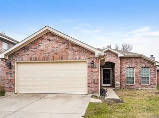 5528 Spring Ridge Dr, Watauga, TX 76137