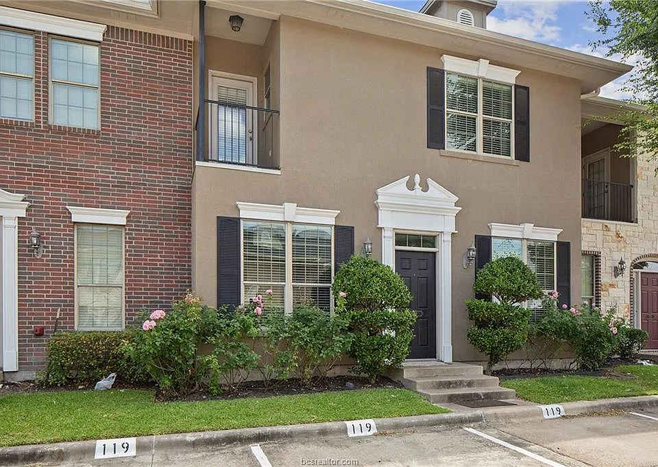 119 Forest Dr