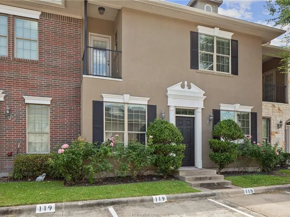 119 Forest (pvt) Dr, College Station, TX 77840