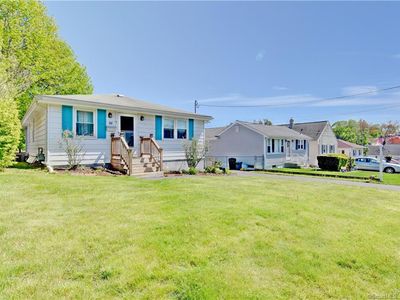 31 Parker Ave, West Haven, CT, 06516