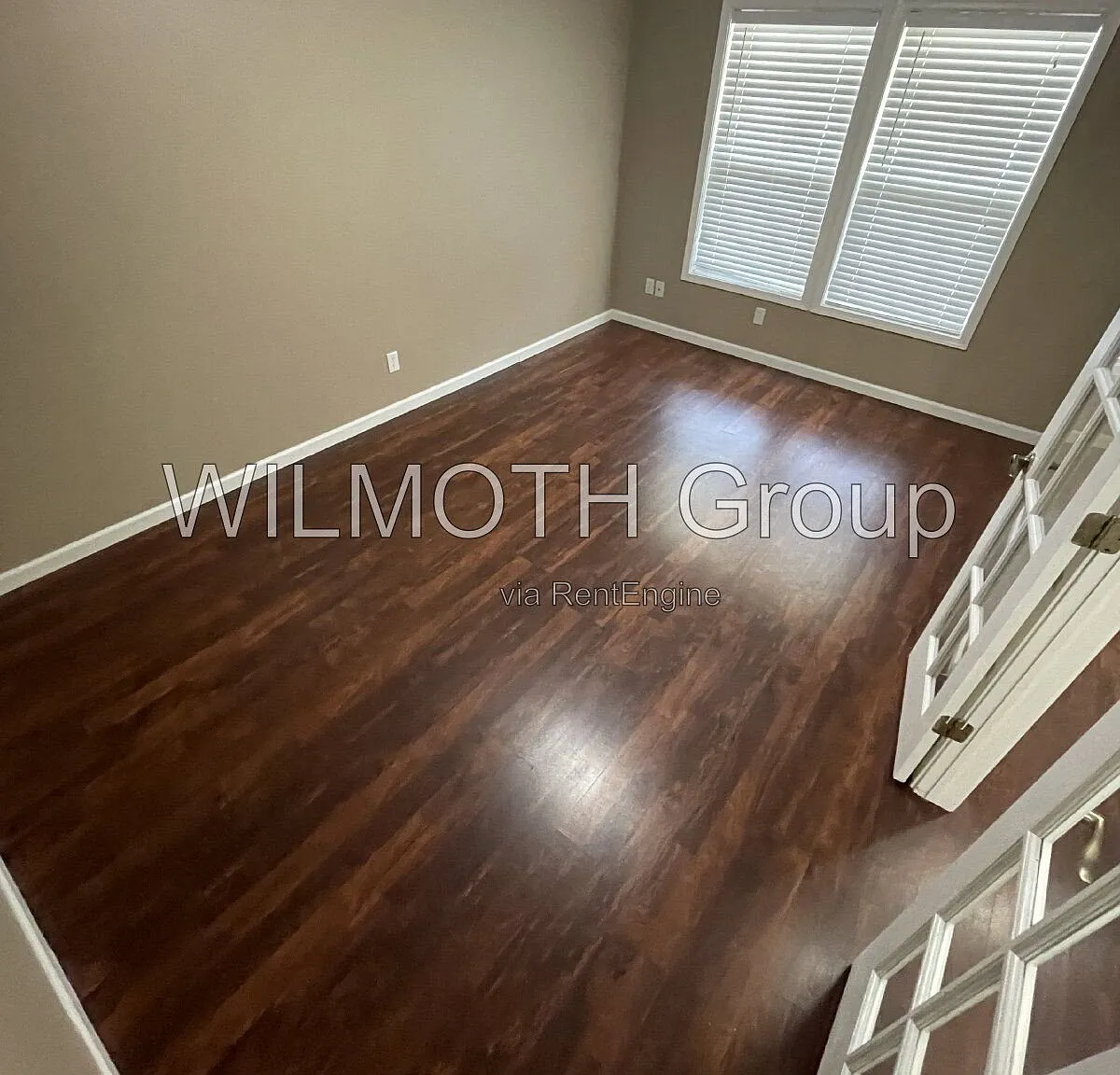 3 bed, 2.5 bath, 3036 sqft, $1,845 — Photo 3
