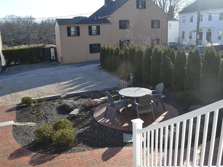 428 Pleasant St #1 — Photo 15