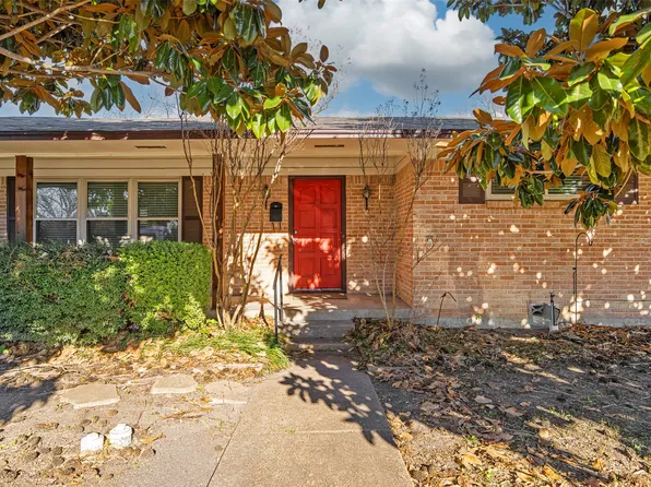 202 Joe White St, Rockwall, TX 75087