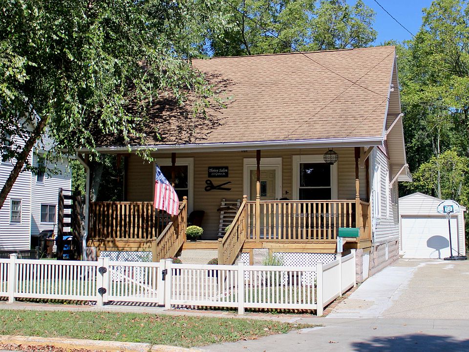 1st image of 211 Grove St