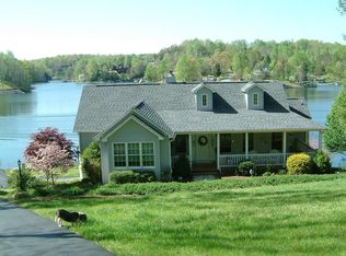 150 Charlotte Ln, Hardy, VA 24101