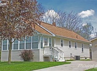 2209 Red Arrow Rd, Burton, MI 48529