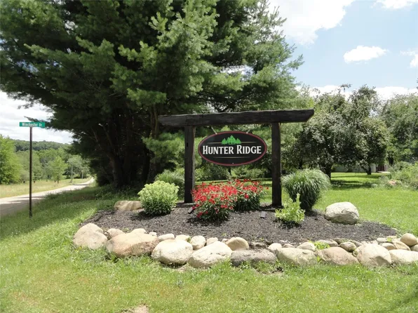 Winchester Dr, Albion, PA 16401