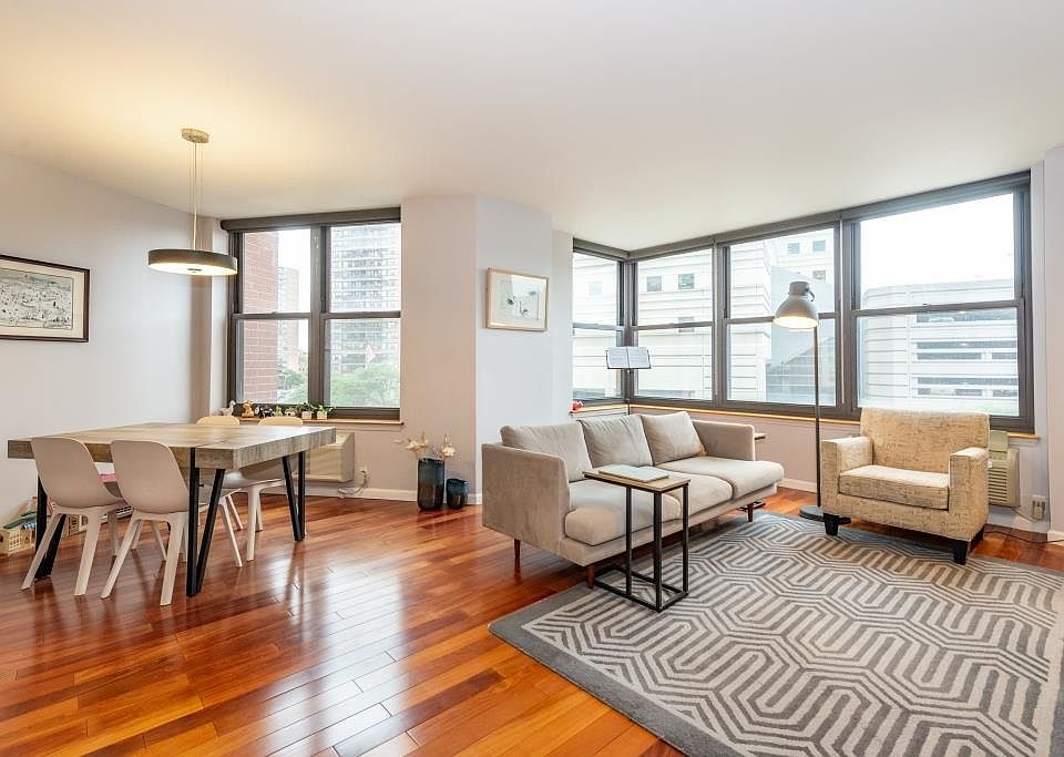 1st image of 102 Christopher Columbus Dr APT 401