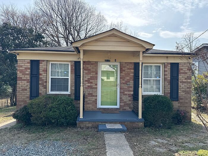 1st image of 3115 Seymour Dr