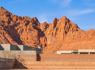 633 E Flint Rock Cir, Ivins, UT 84738