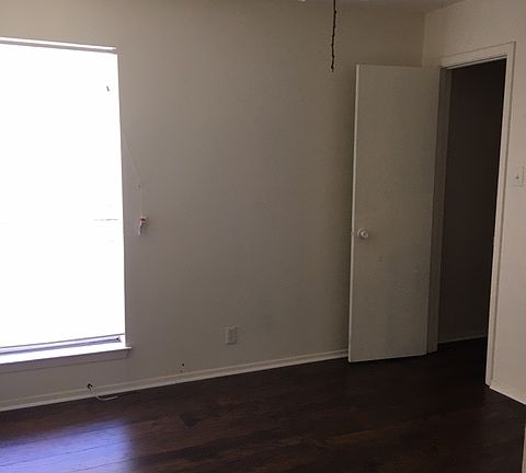 5th image of 9003 Sparkling Creek Dr