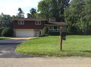 504 Larkspur Ave, Portage, MI 49002