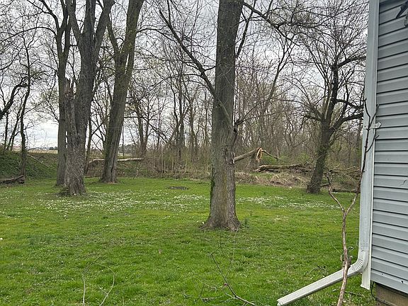 2nd image of 3170 Lakeside Rd NE