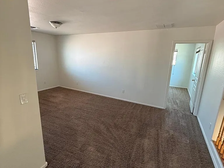 4319 W Darrel Rd — Photo 10