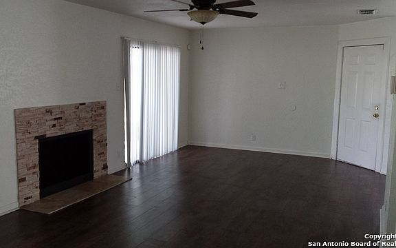 5th image of 14058 Greenjay Dr