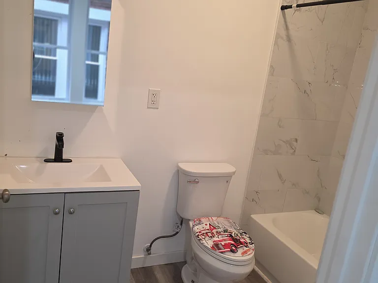 17 N 18th St #1 — Photo 3