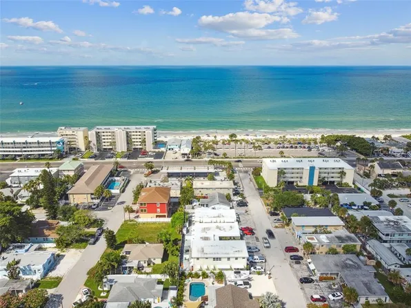 95 144th Ave APT 10, Madeira Beach, FL 33708