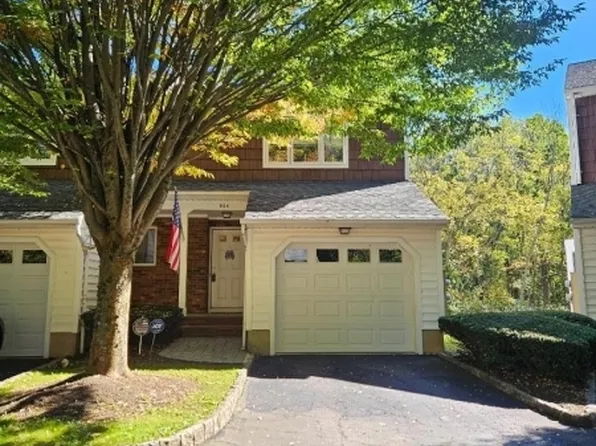 594 Mountain Ave, Long Hill Twp., NJ 07933