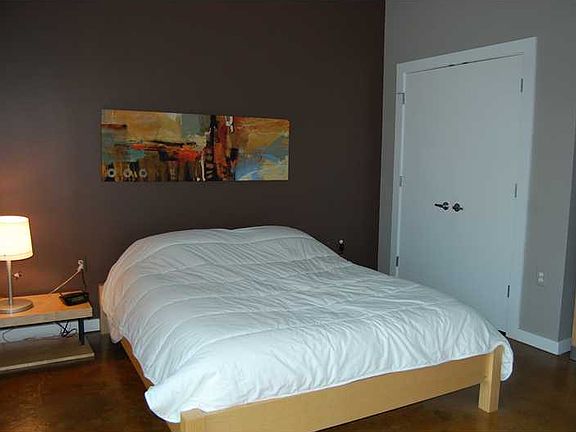5th image of 415 Saint Pauls Blvd Unit 405