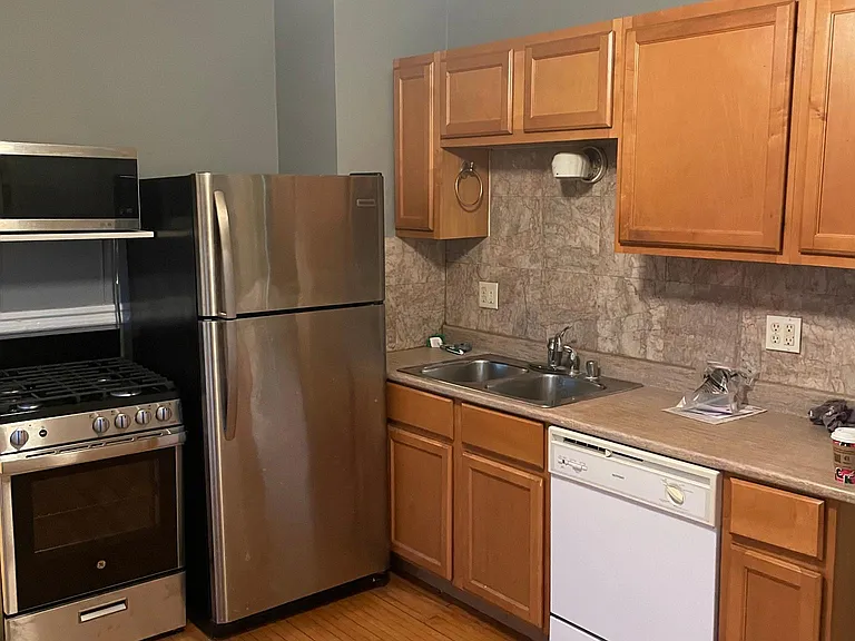 2933 S Logan Ave #1 — Photo 13
