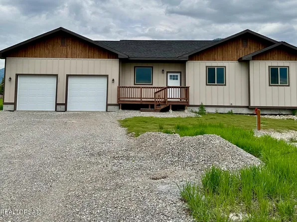 200 Bonneville Rd, Star Valley Ranch, WY 83127