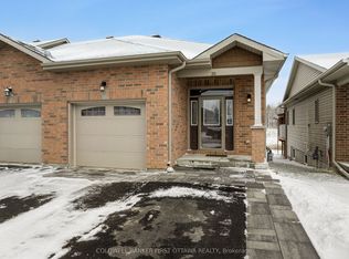 35 Perthmore St, Perth, ON K7H 3P1