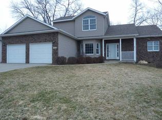 2707 Muddy Creek Ln, Coralville, IA