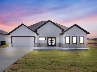 103 Lawson Ave, Mabank, TX 75147