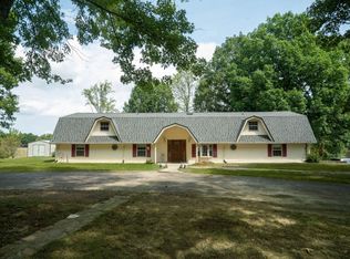 1157 Morgan Rd, Lafayette, TN 37083