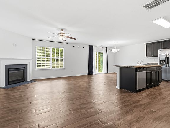 5th image of 8705 Longnor St