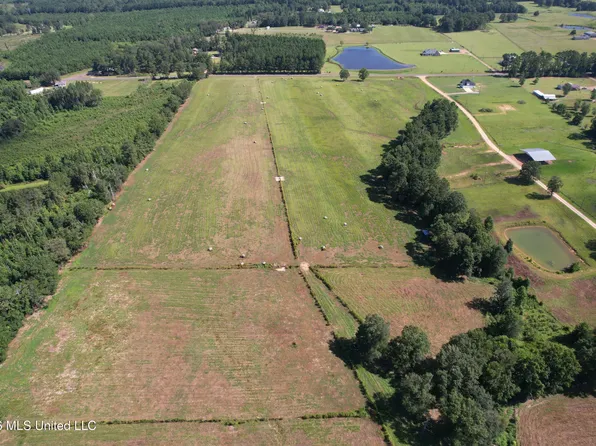2546 Bogue Chitto Rd SW, Smithdale, MS 39664