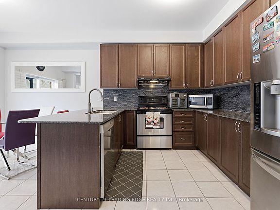 4th image of 101 Monarchy St