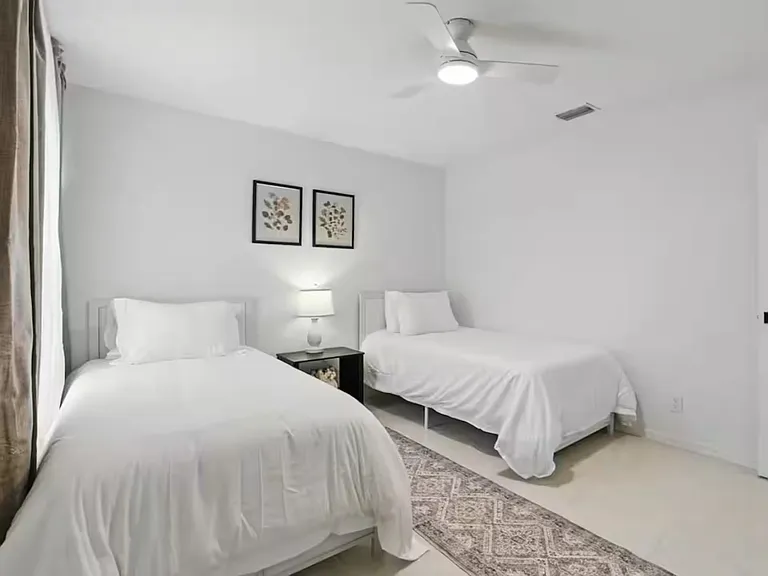 2473 SE Sidonia St — Photo 28