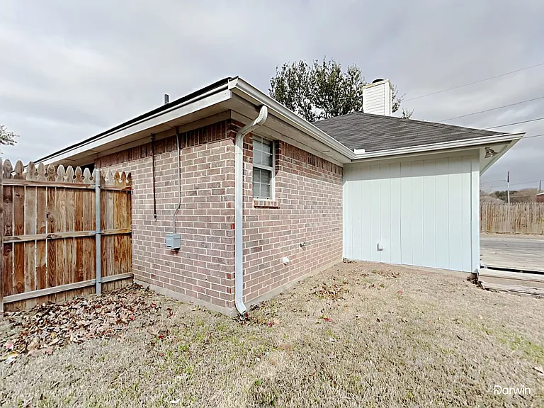 551 SW Rand Dr — Photo 14