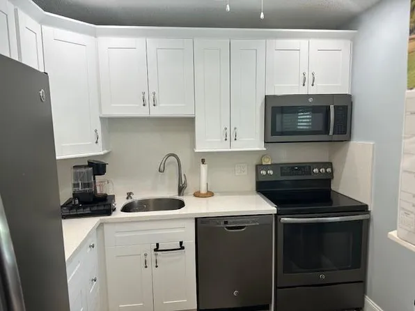 7410 NW 1st Street #207, Margate, FL 33063