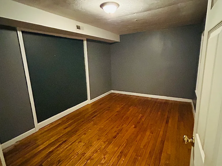 733 Pleasant St #1 — Photo 14