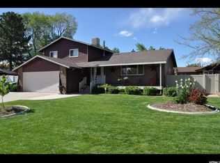 1613 E Nicklaus Cir, Sandy, UT 84092