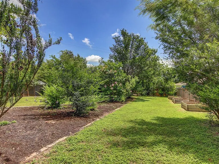 16803 Bailey Jean Dr — Photo 38