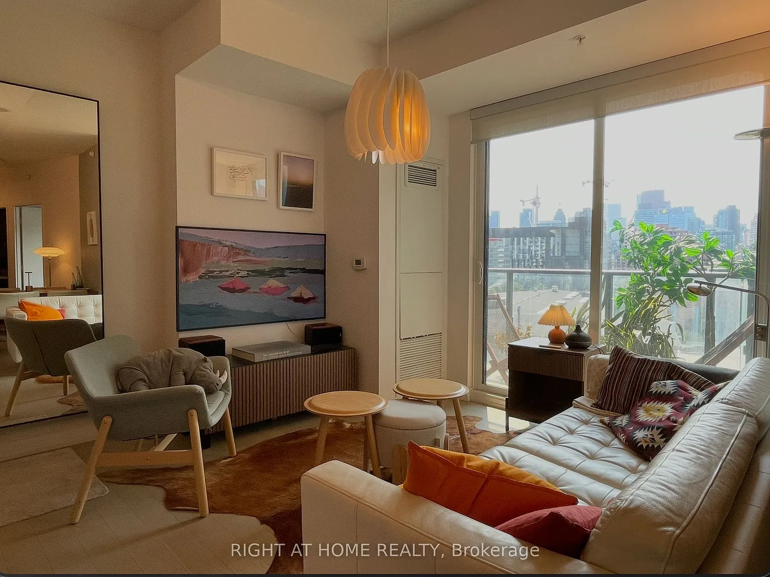 2 bed, $4,125 — Photo 2