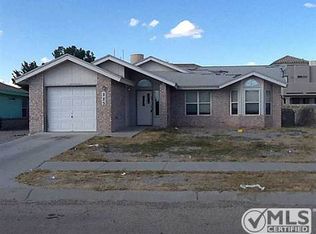 225 Barrel Cactus Dr, Horizon City, TX 79928