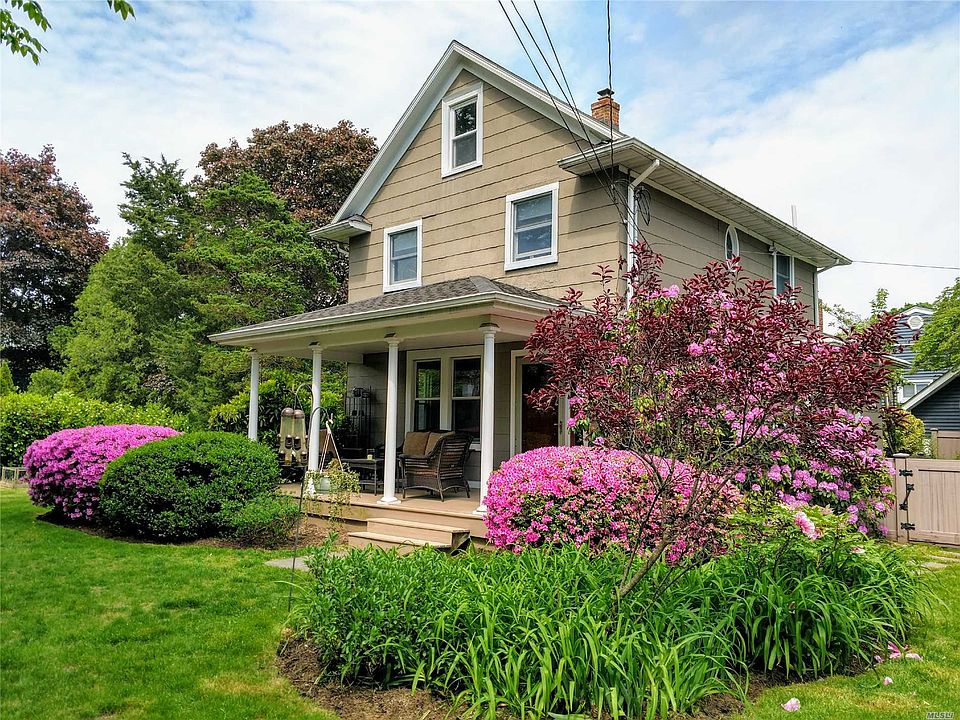 2nd image of 728 Glenridge Ln
