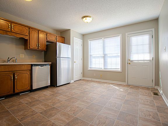 5th image of 3258 Tabby Dr