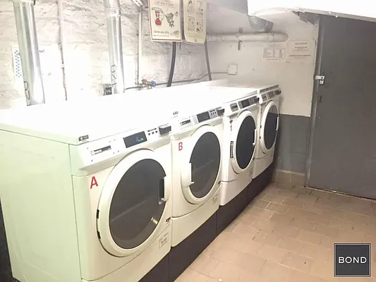 Rented by Bond New York | media 3