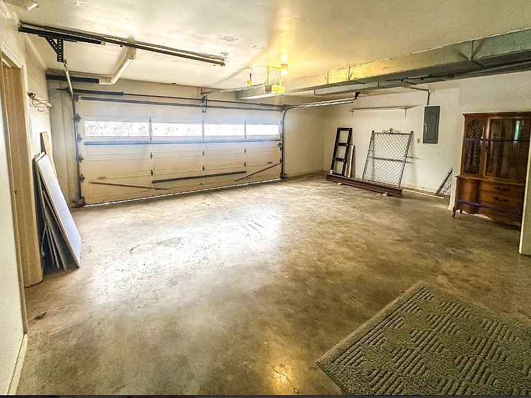 713 Tenikat St — Photo 33
